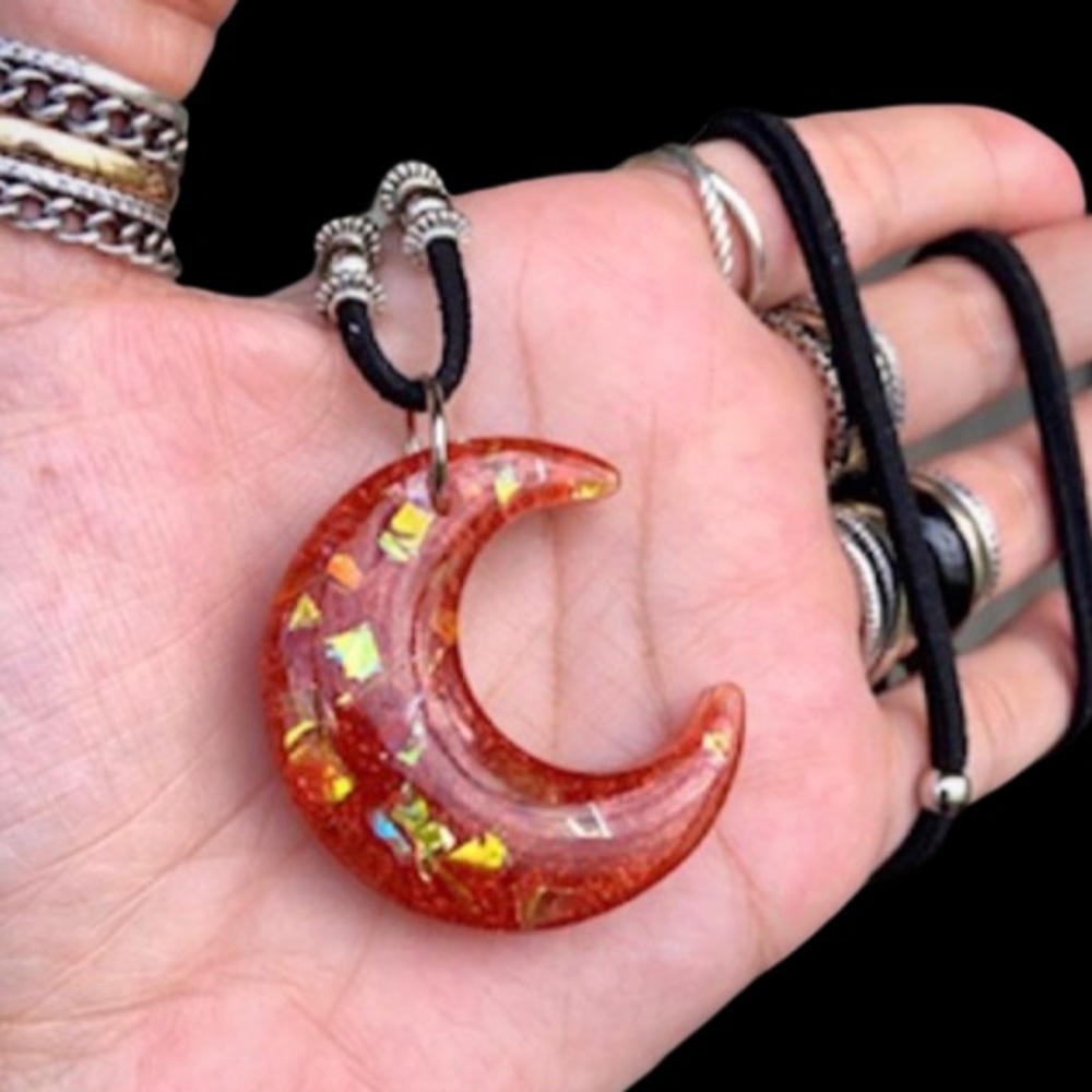 Orange & iridescent glitter resin crescent moon - Picture 9 of 14